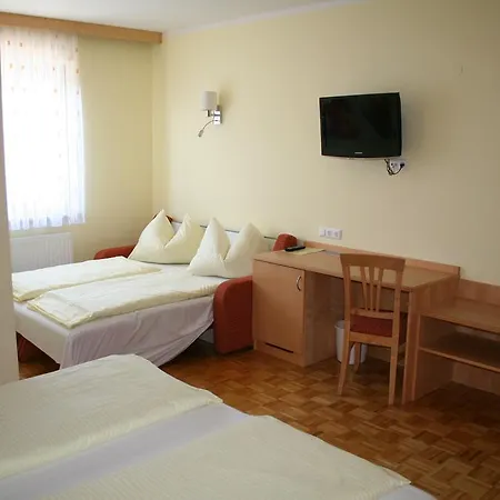 塔德乌斯霍夫餐厅酒店 酒店