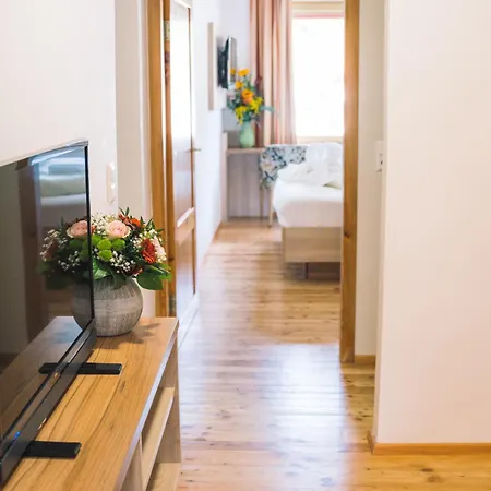 塔德乌斯霍夫餐厅酒店 3*