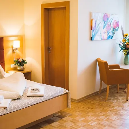 塔德乌斯霍夫餐厅酒店 酒店