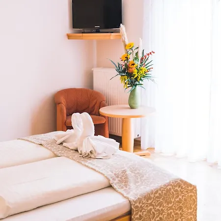 酒店 塔德乌斯霍夫餐厅酒店