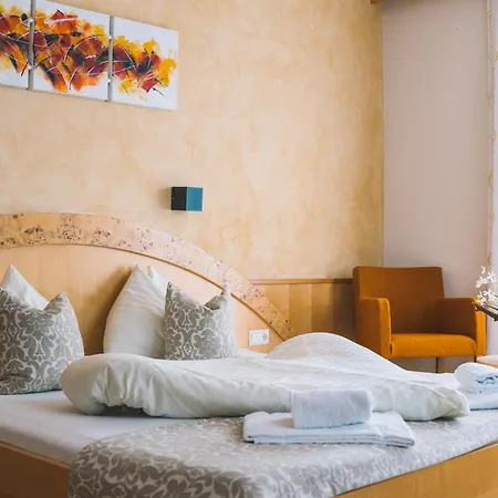 塔德乌斯霍夫餐厅酒店 3* Techelsberg