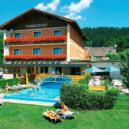 Hotel Restaurant Thadeushof 3*