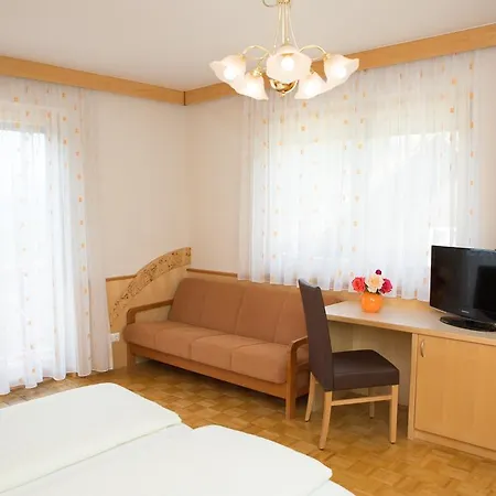 Hotel Restaurant Thadeushof 3*