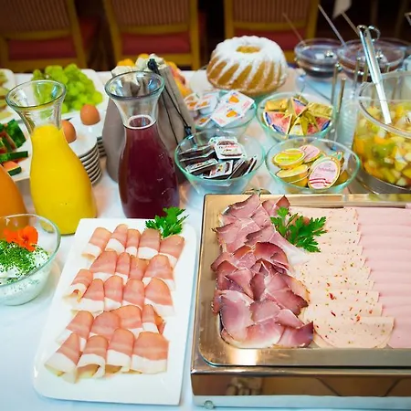 塔德乌斯霍夫餐厅酒店 3* Techelsberg