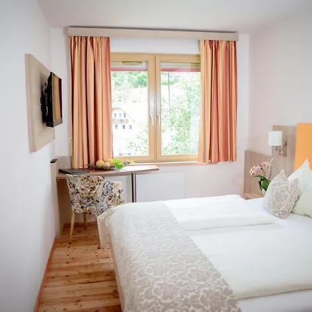 塔德乌斯霍夫餐厅酒店