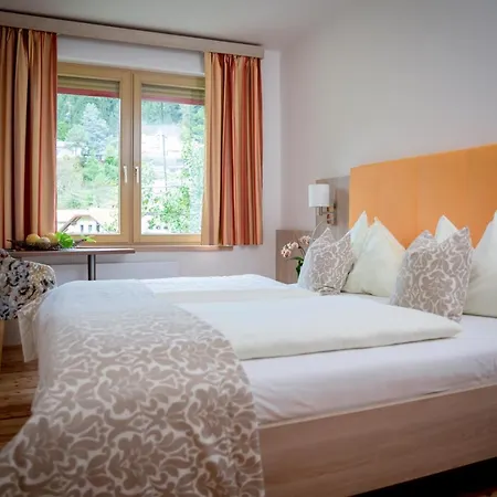 塔德乌斯霍夫餐厅酒店