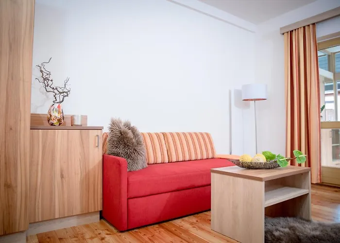 Restaurant Thadeushof فندق 3*